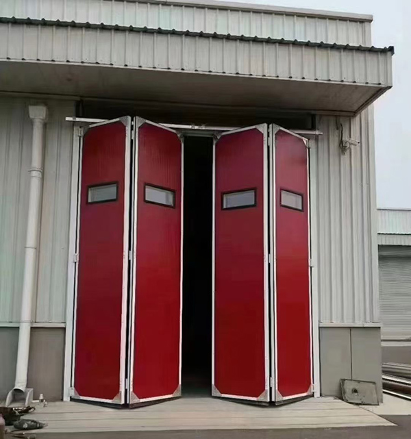 临夏市工业折叠门在大型装配车间出入口的应用实例