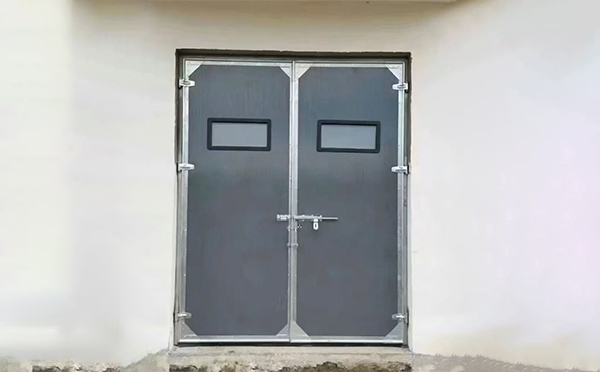 临夏市工业门在高温作业区域的运行表现